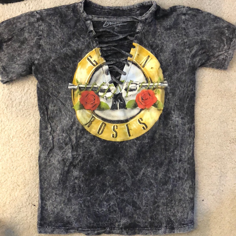 Never been worn! Guns and roses tee